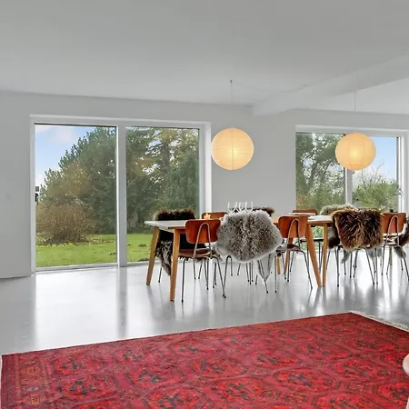 Holiday home Lovely In With Wifi *